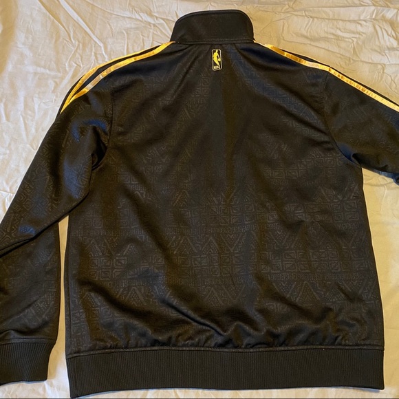 RARE NBA Adidas Integrity Loyalty Unity Coat EUC - Picture 3 of 8